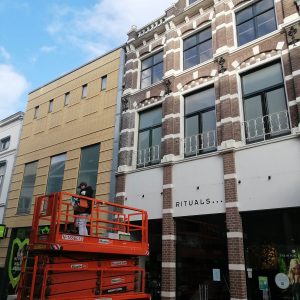 Gevelrestauratie en schilderwerk Rituals Deventer